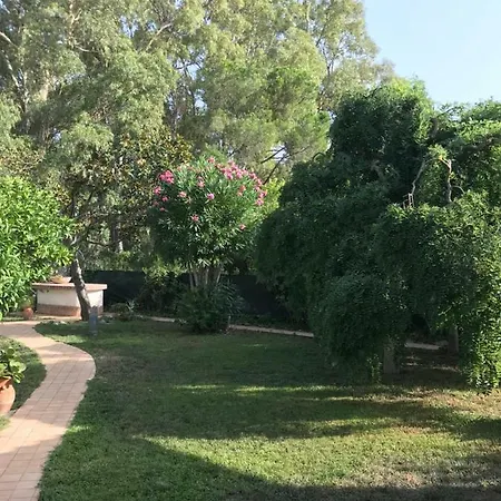 Del Sole Villaggio Le Rocelle