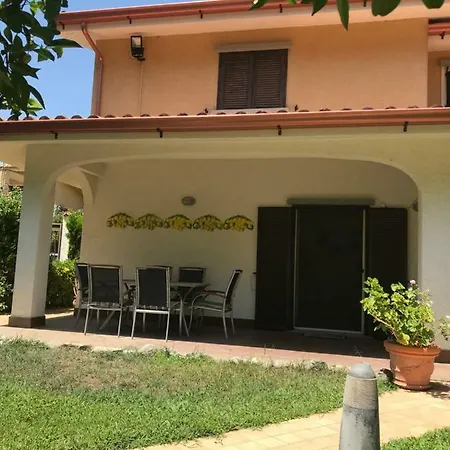 Villa Del Sole Villaggio Le Rocelle